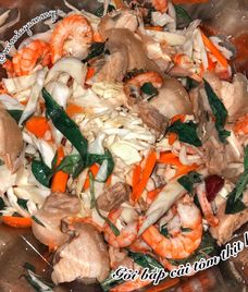 gỏi bắp cải tôm thịt
