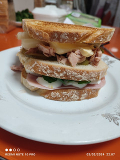 Una foto de Sándwich vegetal