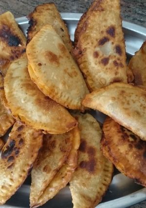 Una foto de Empanadillas de atún con masa casera