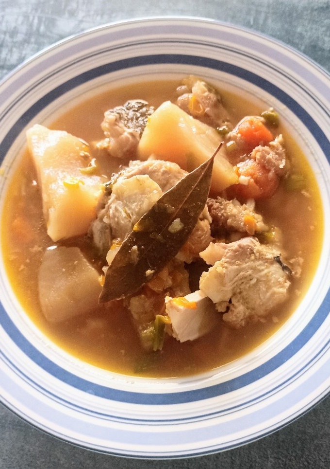 Una foto de Patatas guisadas con bacalao fresco