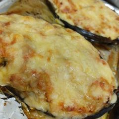 A picture of Baked aubergine with cheese.