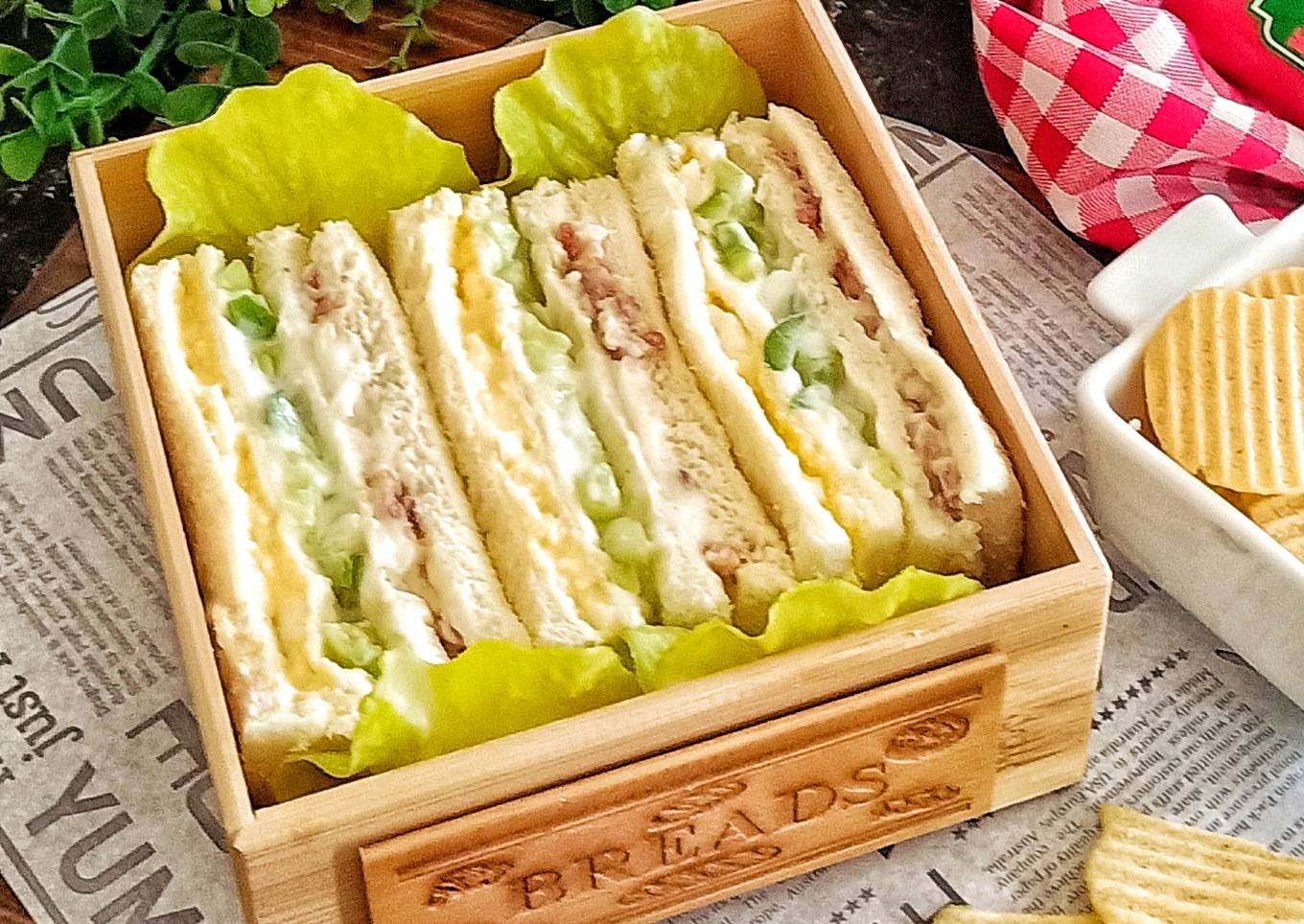 3 colour sandwich(samsaek sanwich)