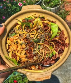 cơm hến mắm ruốc