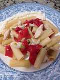 Pasta con pollo y mayonesa