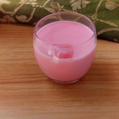 A picture of Rose milk.