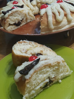 Una foto de Rosca de Pascua rellena