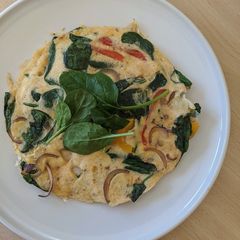 A picture of Spinach, pepper and red onion omelette.