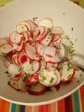 Radieschen-Salat mit Buttermilch-Dressing