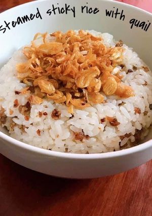Hình của món Xôi chim cút.