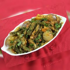 A picture of Sindhi seyal bhaji (Masala Bhindi).