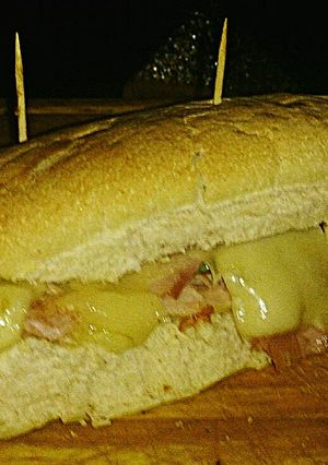 A picture of Tex's Chicken, Ham, Spicy Cheese, and Tomato Sub/Melt 🐔🐷🍞🍅🧀.