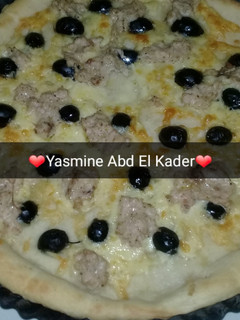 صورة لوصفة بيتزا بالصلصة البيضاء