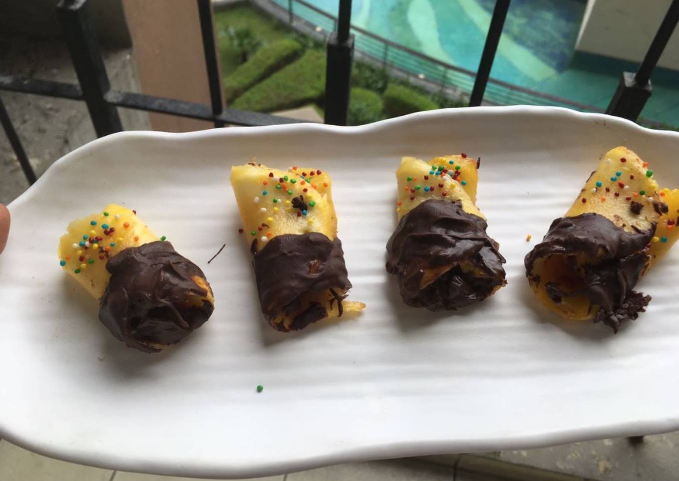 Mango chocolate pan roll