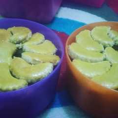 A picture of Kue Kacang.