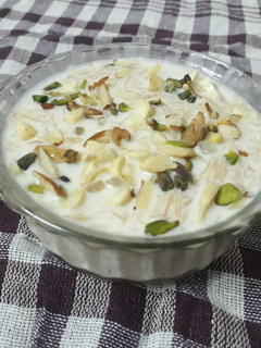 मीठी फेनी (meethi feni recipe in Hindi) रेसिपी मुख्य फोटो