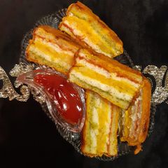 A picture of Tricolour Bread Pakoda.