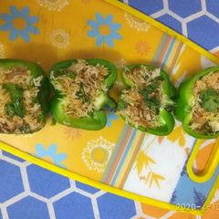 A picture of Stuffed green capsicum cups.