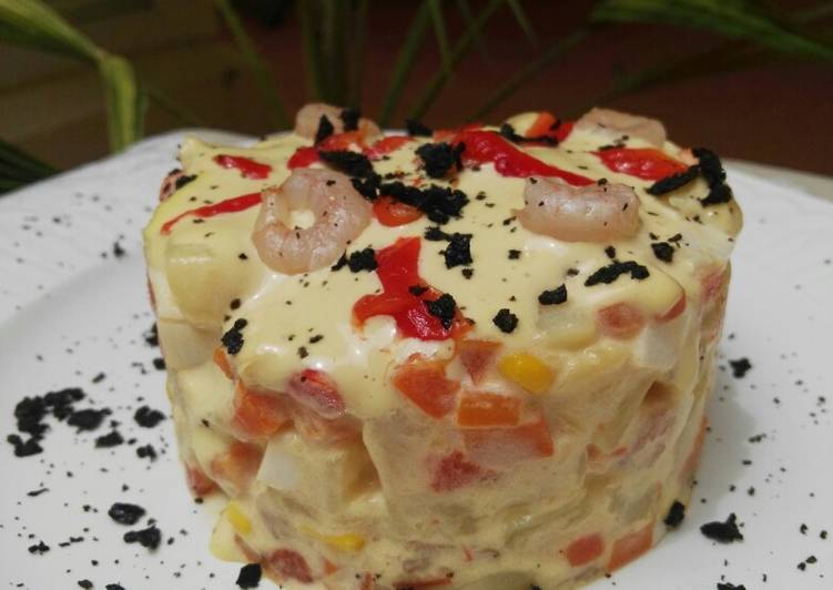 Ensaladilla con gambas