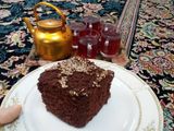 کیک شکلاتی و چای آلبالو