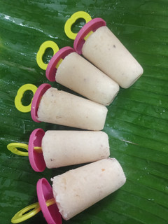 இளநீர் குல்பி (tender coconut gulfi recipe in tamil) செய்முறை முக்கிய புகைப்படம்