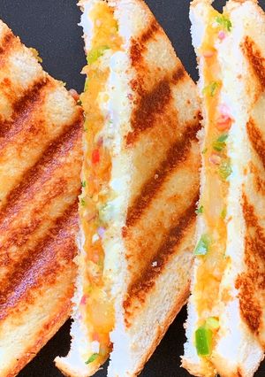 A picture of Aloo and Cheese stuffed sandwiches.