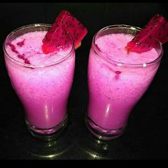 A picture of Dragon fruit smoothie.