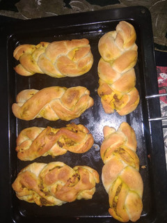 A picture of Peak stuffed bread.