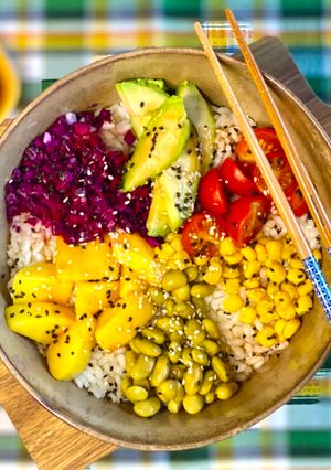Una foto de 🇺🇸 POKE BOWL vegetariano (Hawai)