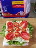 Sandwich avocado mayonis