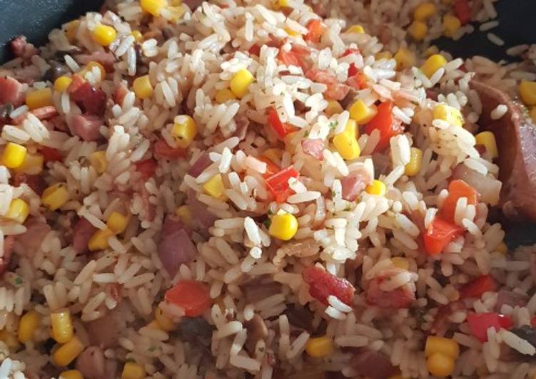 Recipe of Perfect Simple bacon and mushroom rice