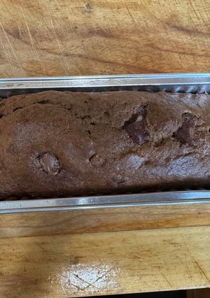 A picture of Banana Mocha Chocolate Chip Cake.