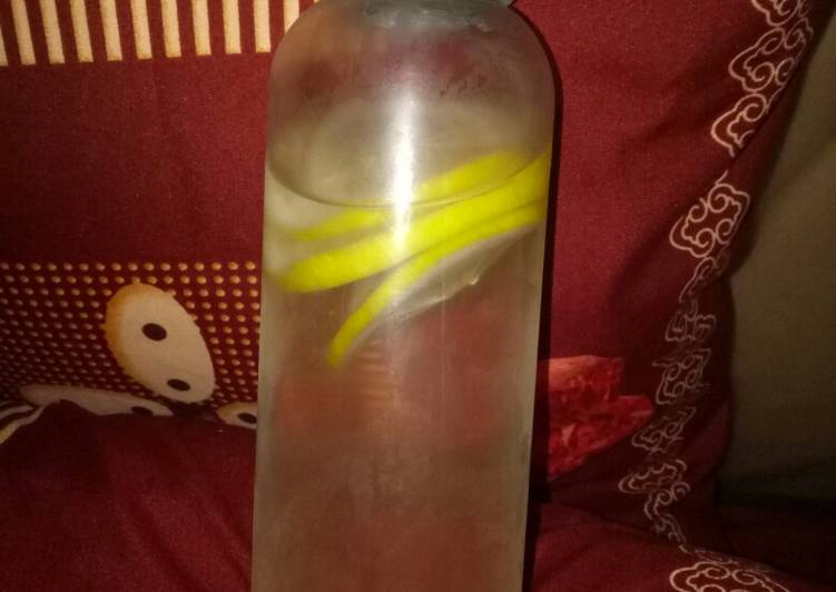 Infused water untuk daya tahan tubuh