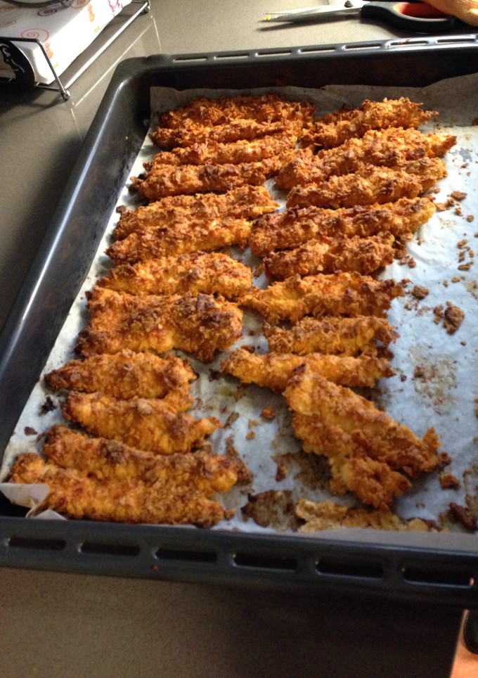 Una foto de Crujiente de pollo con DORITOS