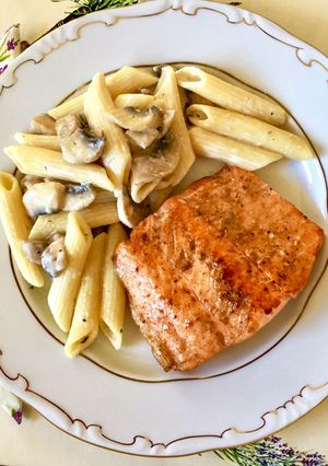 Lazac🐟 & penne á la crème fraîche recept fotója