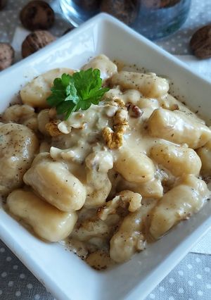Une photo de Gnocchis Maison sauce Gorgonzola Mascarpone et Noix