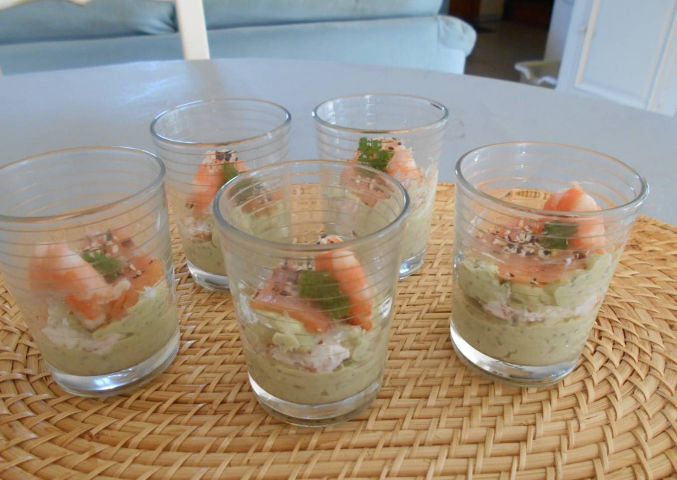 Verrines crème d'avocat et crevettes