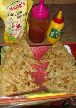 A picture of Egg cheese paratha.