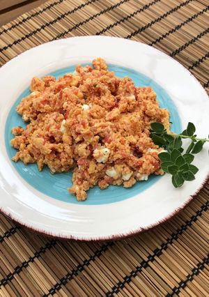 A picture of Tomato and feta eggs aka strapatsada.