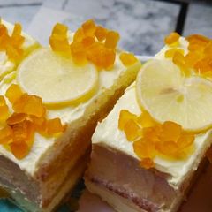 A picture of Lemon pastry.