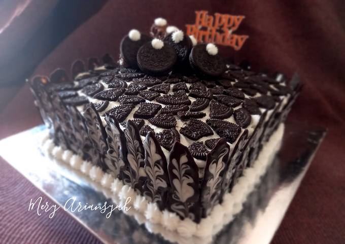 Brownies Birthday Cake - cookandrecipe.com