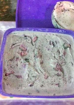A picture of Jamun Ice cream.