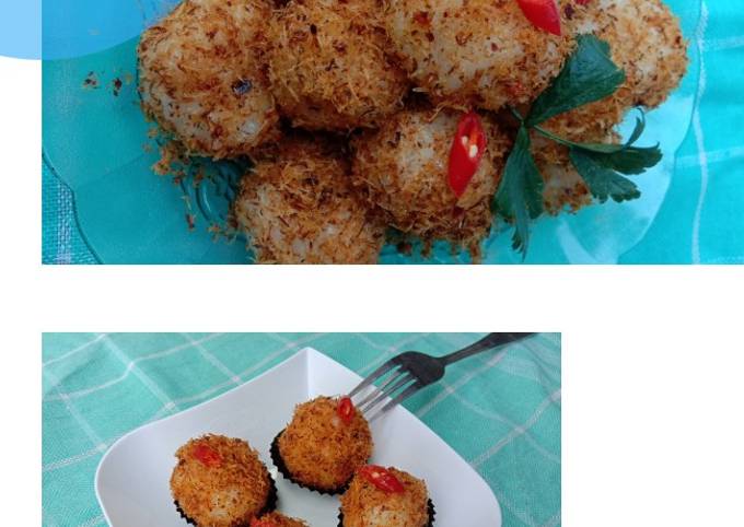 Cara Memasak Bola bola ketan serundeng pedas Yang Sederhana