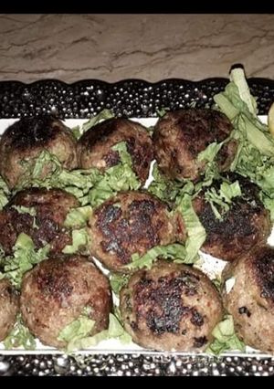 A picture of Fried gola kababs.