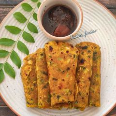 A picture of Methi thepla.