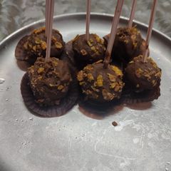 A picture of Cake pops.