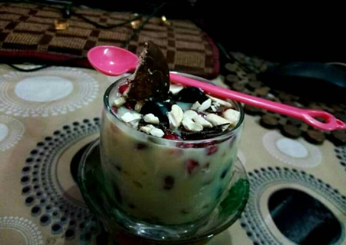 Chocopie fruit custard