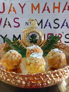 બુંદી ના લાડુ (Boondi Ladoo Recipe In Gujarati) રેસીપી મુખ્ય ફોટો