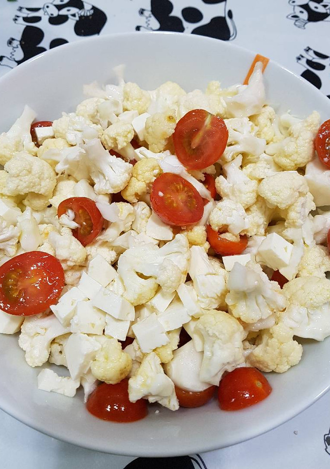 Una foto de Ensalada de coliflor