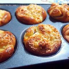 Cup Bread isi smoked beef keju রেসিপির প্রধান ছবি