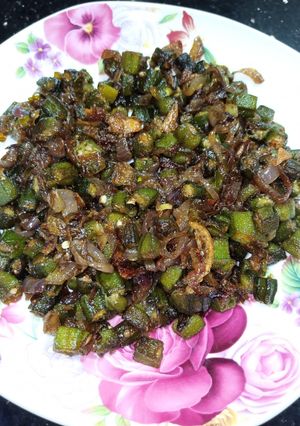 A picture of Indian Onion Okra Fry.